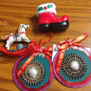 Holiday Christmas Bundle Of 3 Ornaments And A Santa Boot Decor